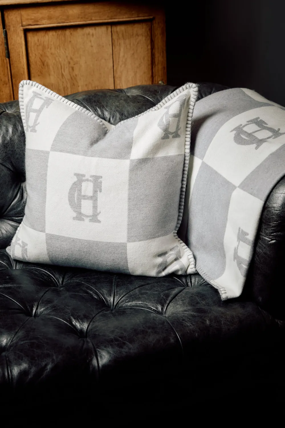 Holland Cooper Luxury Cushion< Cushions