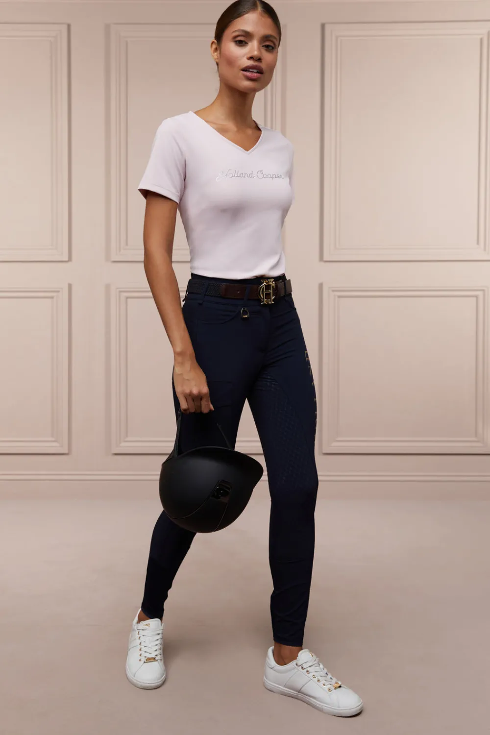 Holland Cooper Training V-Neck Tee< Polo Shirts & Tees