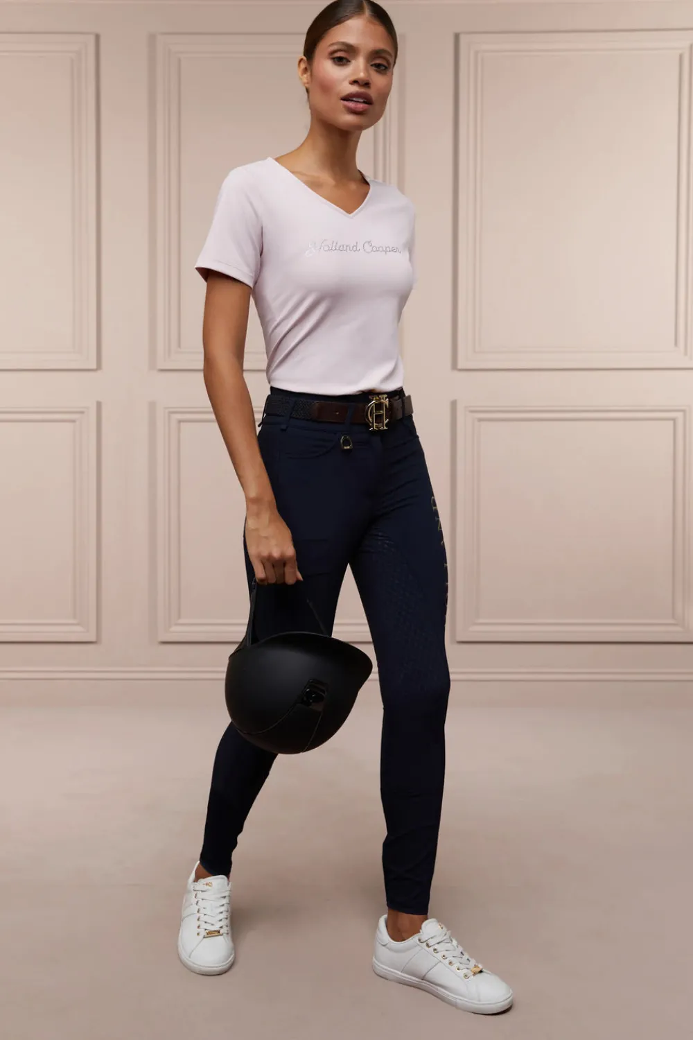 Holland Cooper Training V-Neck Tee< Polo Shirts & Tees